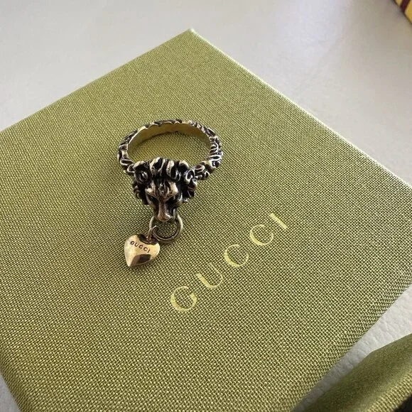 NEW Gucci Ring Lion Head Heart Gold Tone Metal Sz S - Picture 7 of 8